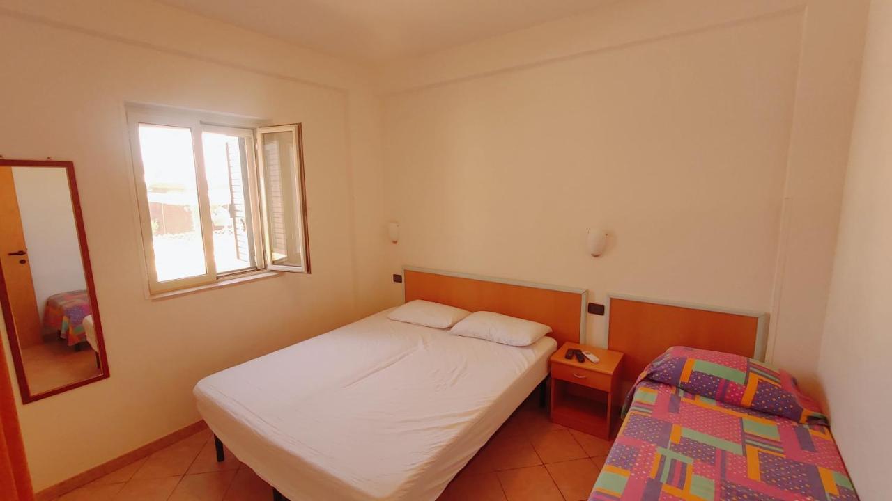 One Love Apartments Lupetto Eksteriør billede